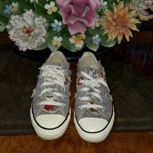 Converse shoe gray
